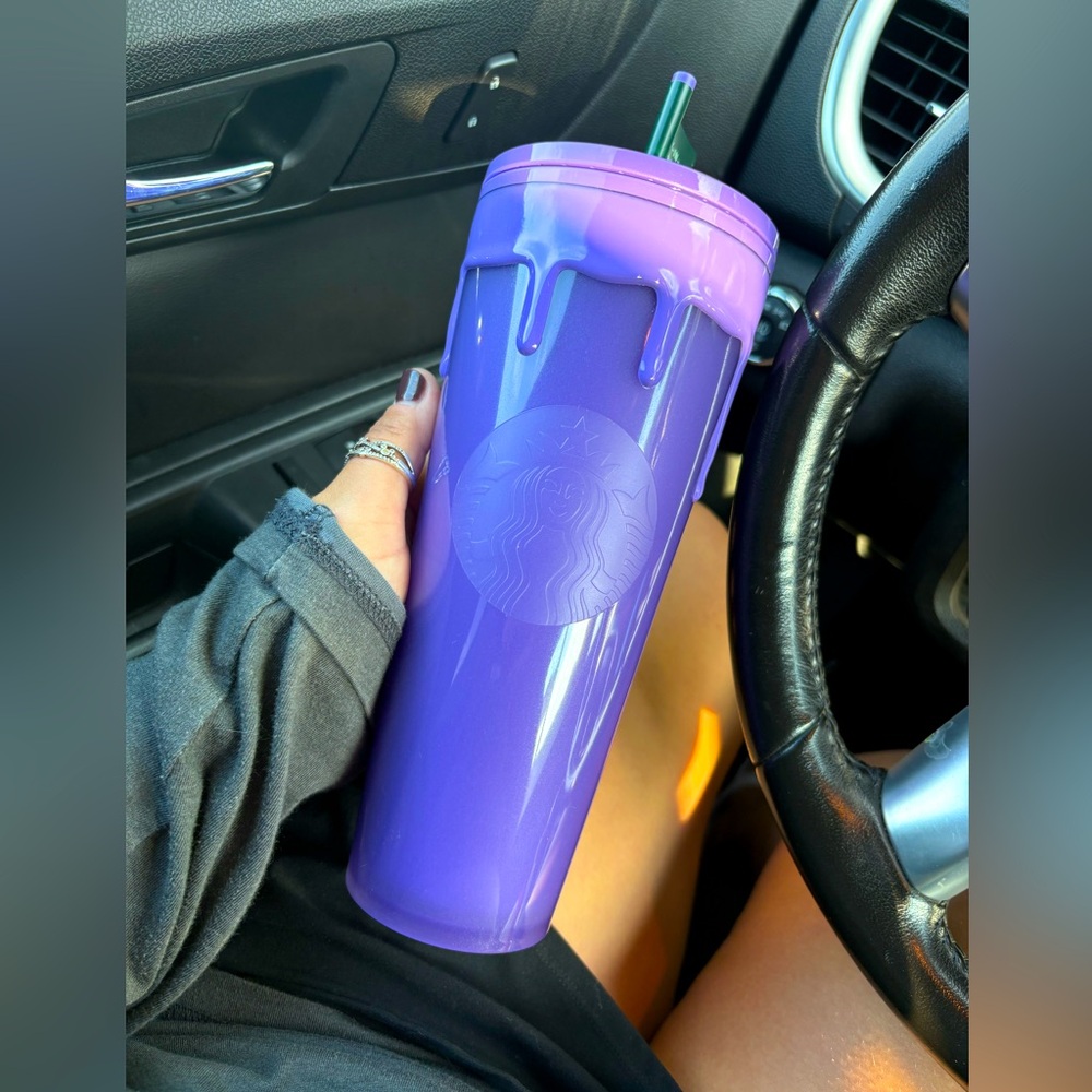 💜NWT👻Starbucks 2025 Halloween Purple Glow in the Dark Slime Drip Cup tumbler